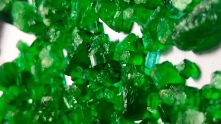 Emerald Rough